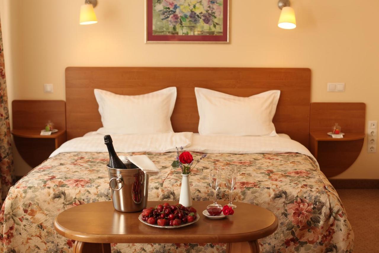 Nadiya Hotel Iwano-Frankiwsk Zewnętrze zdjęcie