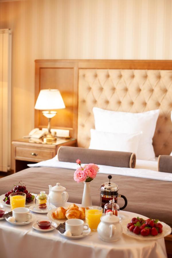 Nadiya Hotel Iwano-Frankiwsk Zewnętrze zdjęcie