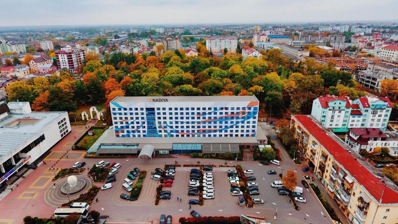 Nadiya Hotel Iwano-Frankiwsk Zewnętrze zdjęcie