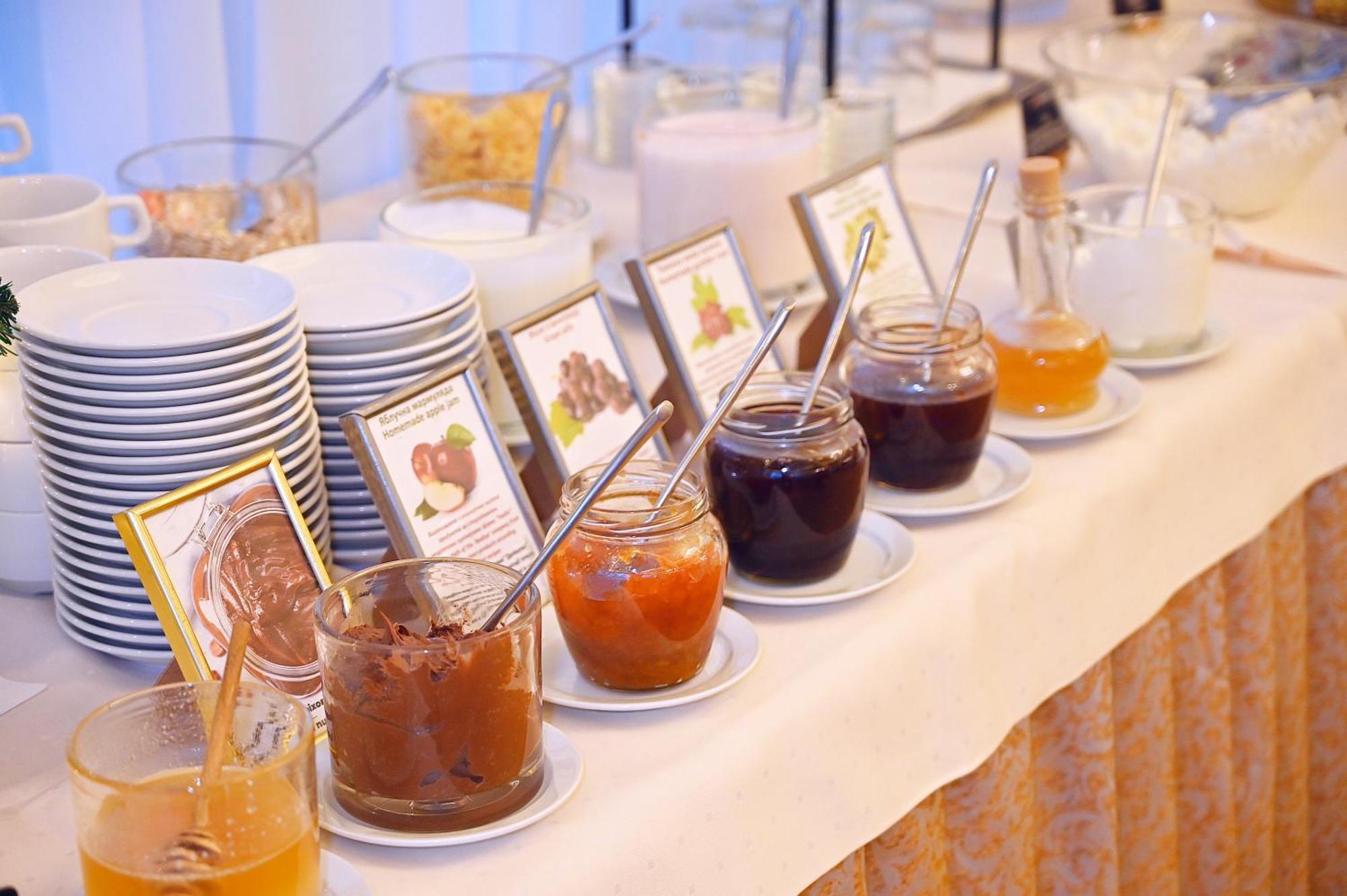 Nadiya Hotel Iwano-Frankiwsk Zewnętrze zdjęcie