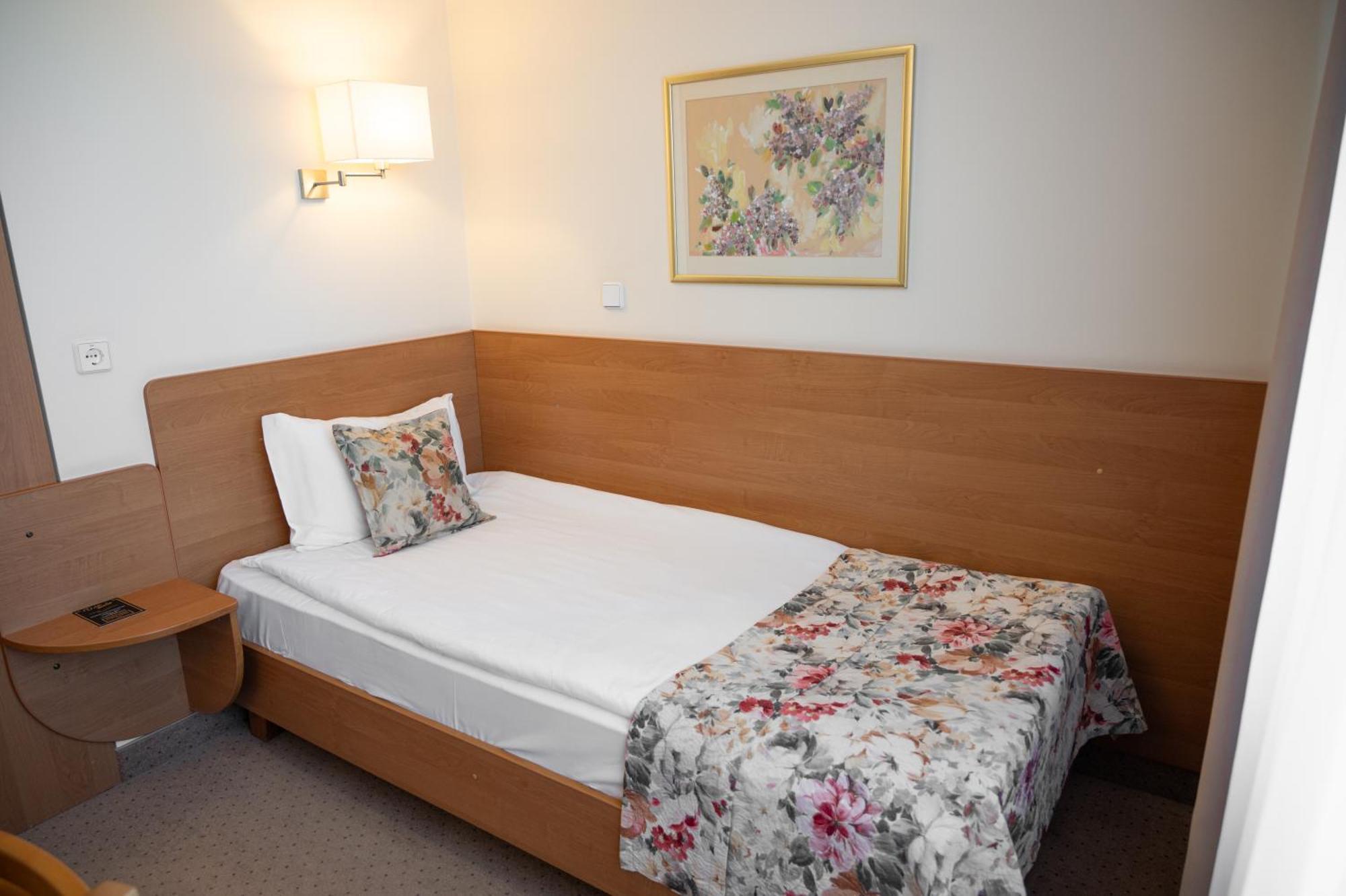 Nadiya Hotel Iwano-Frankiwsk Pokój zdjęcie