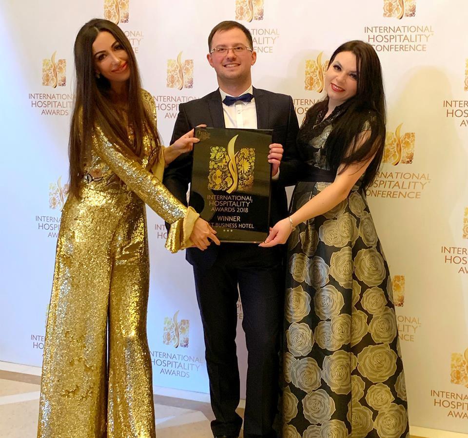 Nadiya Hotel Iwano-Frankiwsk Zewnętrze zdjęcie